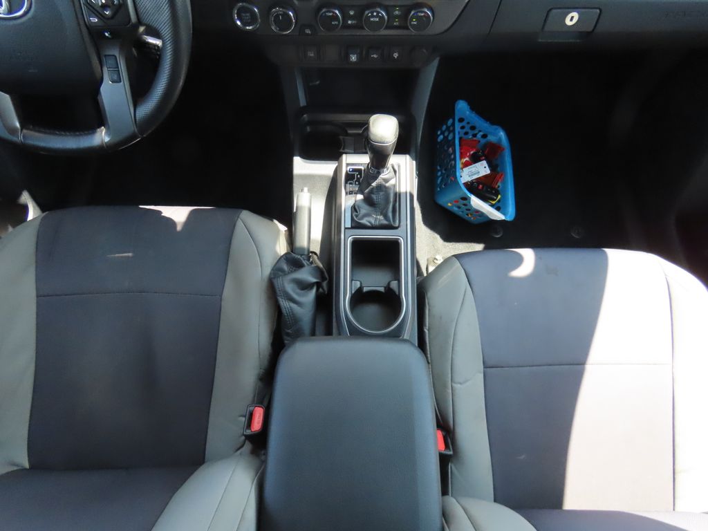 2021 Toyota Tacoma TRD Sport 16