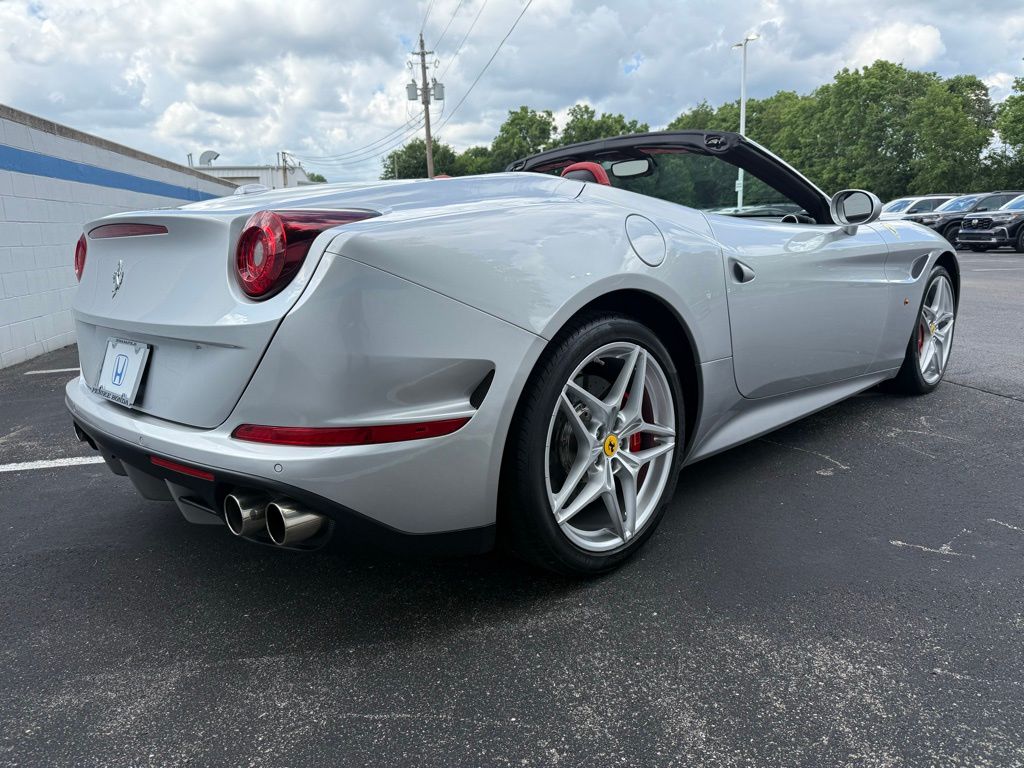 Thumbnail: 2017 Ferrari California - 5