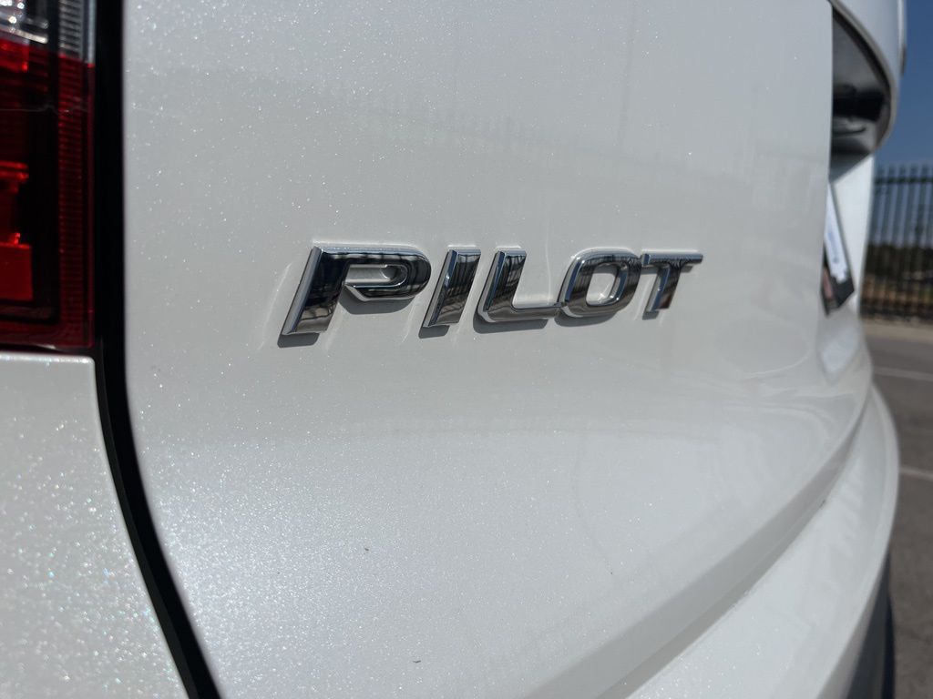 Thumbnail: 2021 Honda Pilot - 8