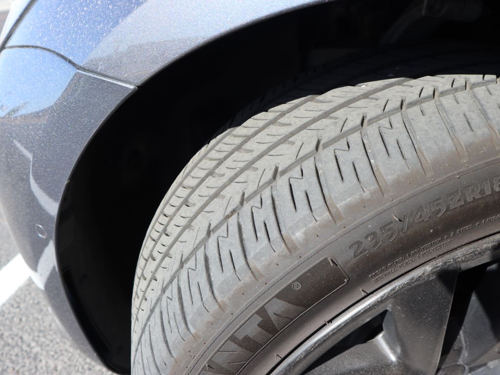 Thumbnail: 2022 Tesla Model 3 - 13