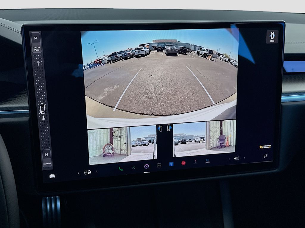 Thumbnail: 2022 Tesla Model S - 15