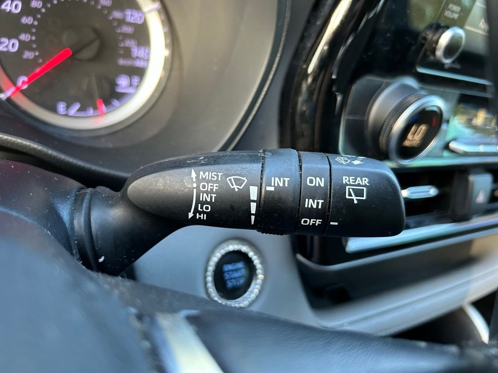 Thumbnail: 2021 Toyota Highlander - 22