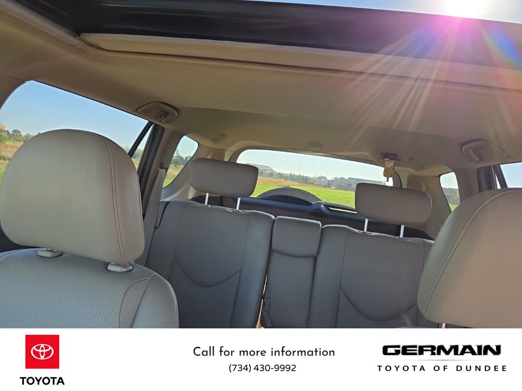 2010 Toyota RAV4 Limited photo 34