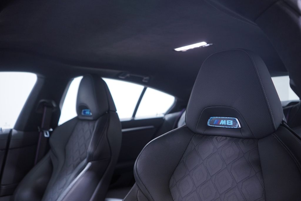 Thumbnail: 2023 BMW M8 - 8