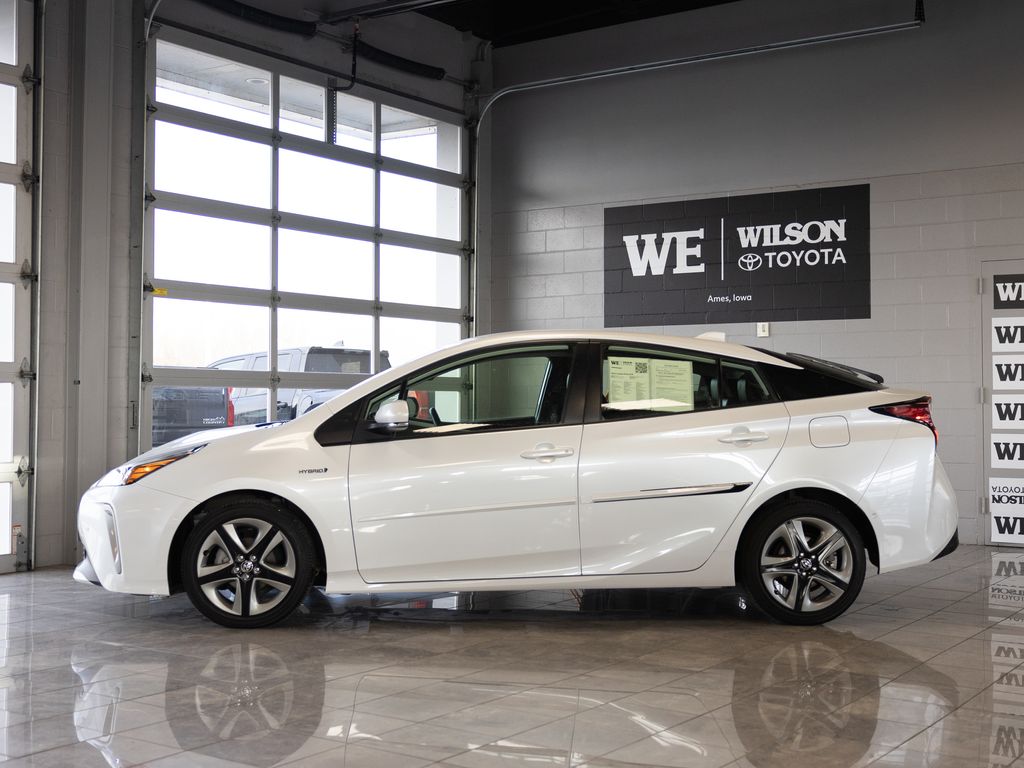 Pearl 2022 Toyota Prius XLE FWD Hatchback Front-Wheel Drive Continuously Variable Transmission