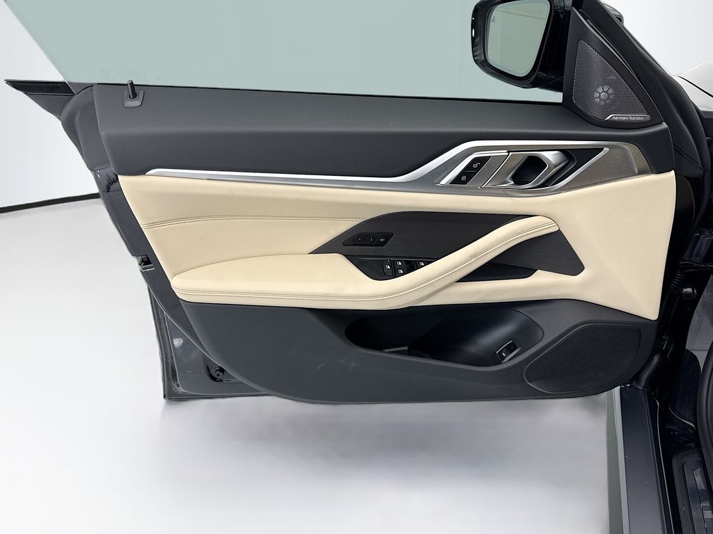 Thumbnail: 2026 BMW i4 - 23