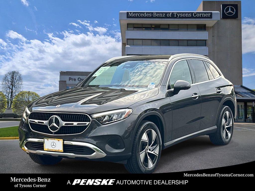 Thumbnail: 2024 Mercedes-Benz GLC - 1