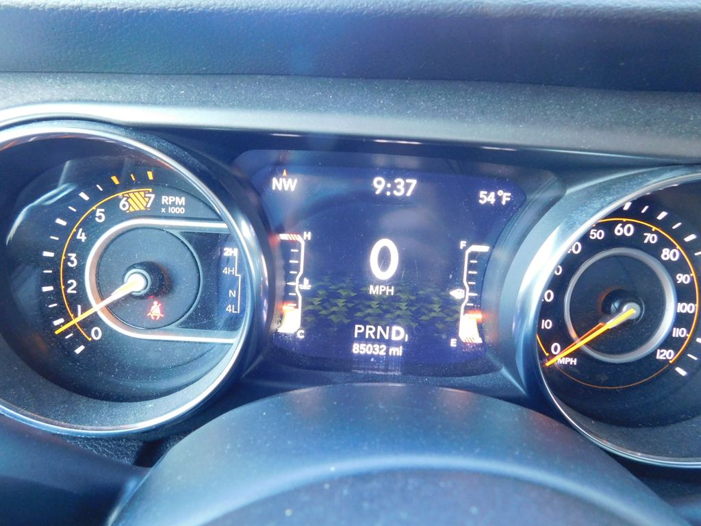 Thumbnail: 2018 Jeep Wrangler - 11