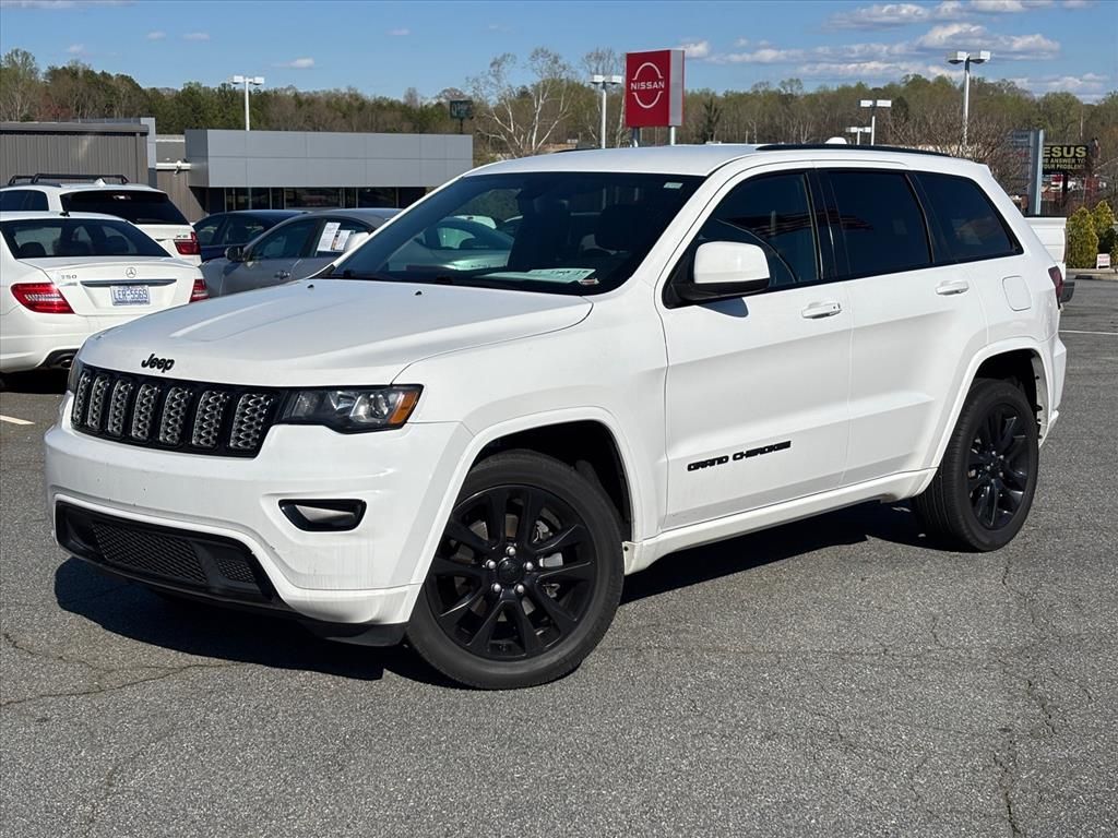 2017 Jeep Grand Cherokee Altitude 4WD