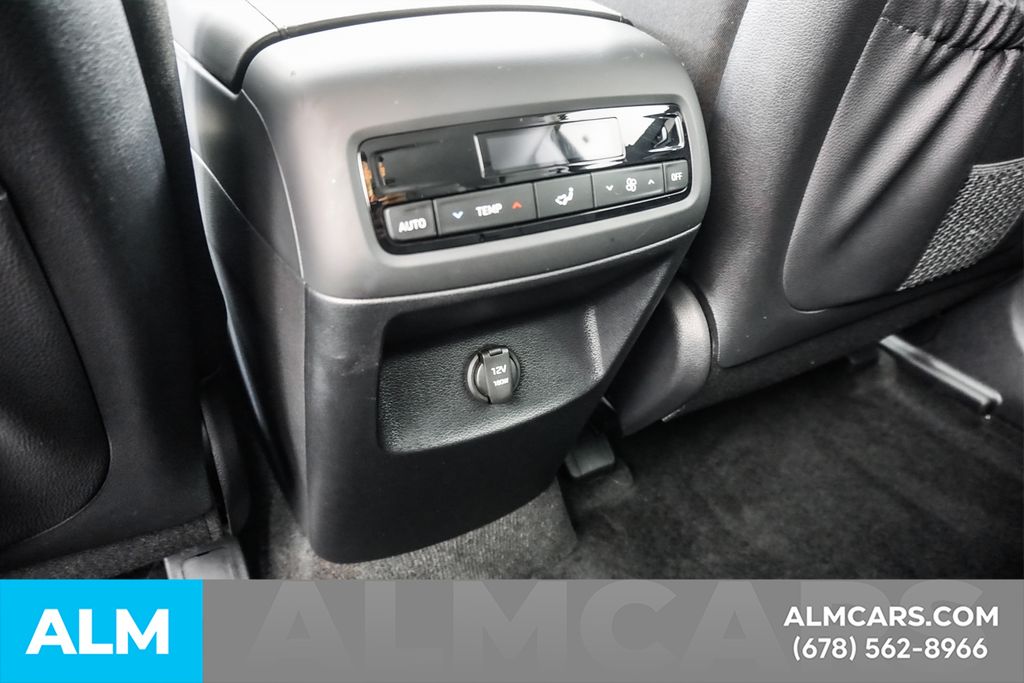 Used 2025 White Hyundai SE image 51