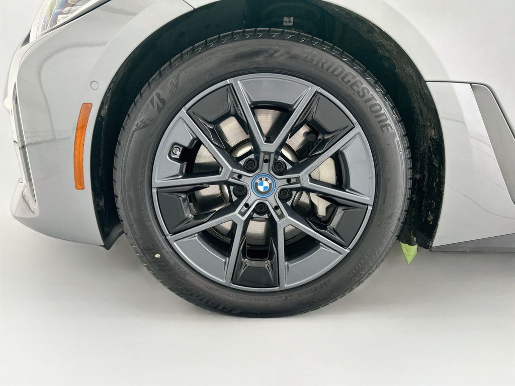 Thumbnail: 2023 BMW i4 - 29