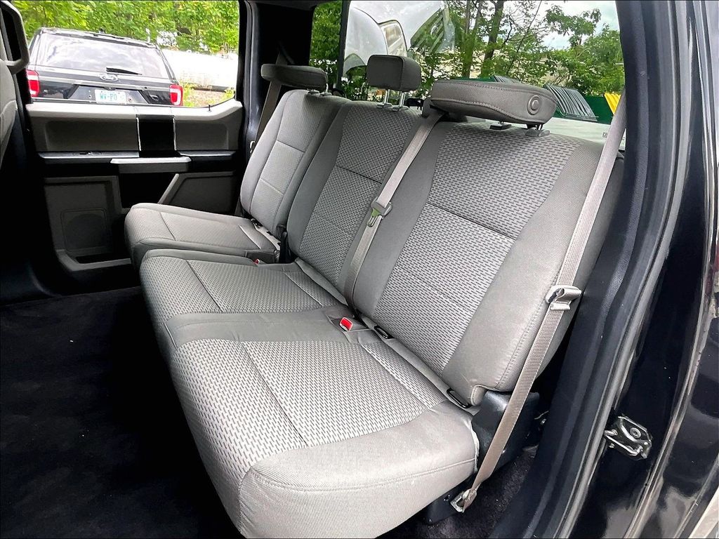 2015 Ford F-150 — photo 15