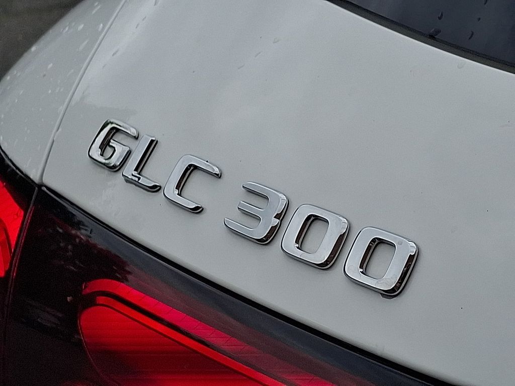 Thumbnail: 2026 Mercedes-Benz GLC - 29