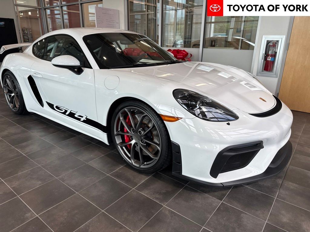 2021 Porsche 718 Cayman GT4 RWD   
