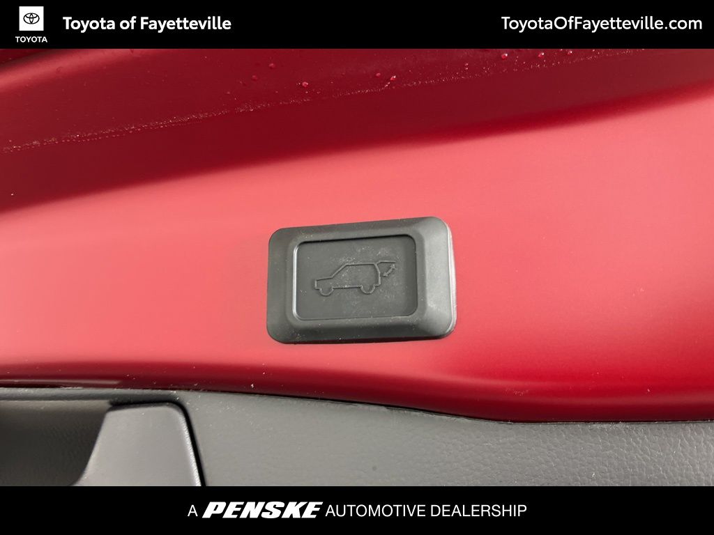 Thumbnail: 2025 Toyota RAV4 - 21