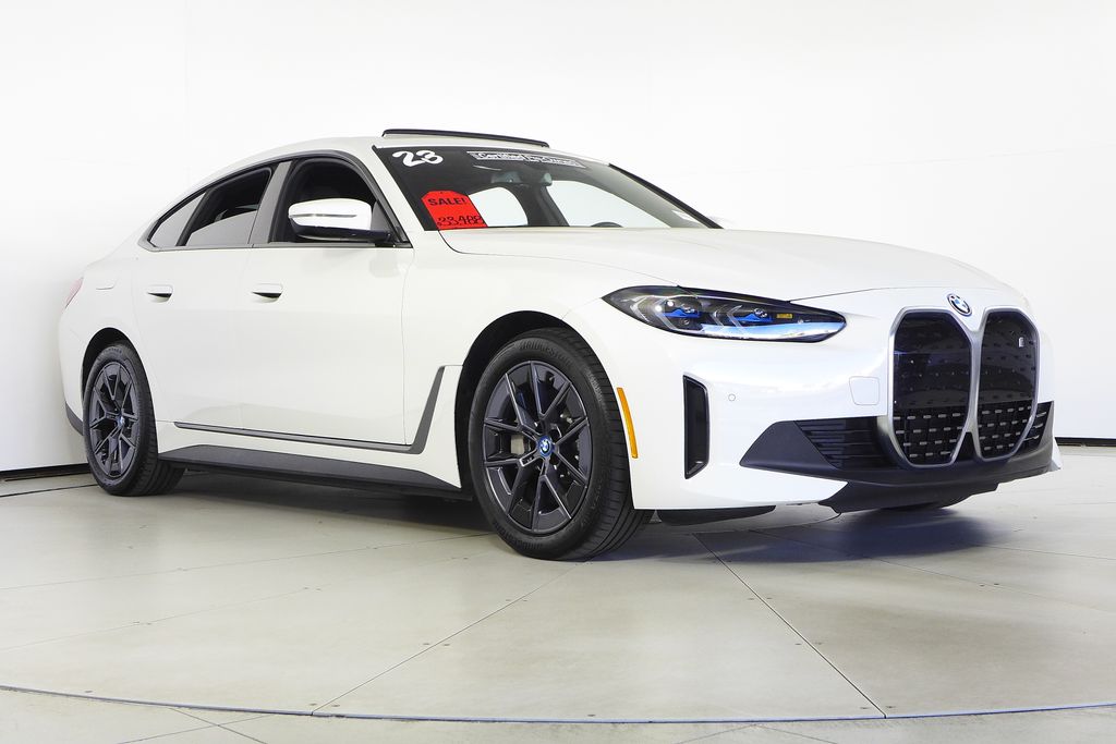 Thumbnail: 2023 BMW i4 - 4