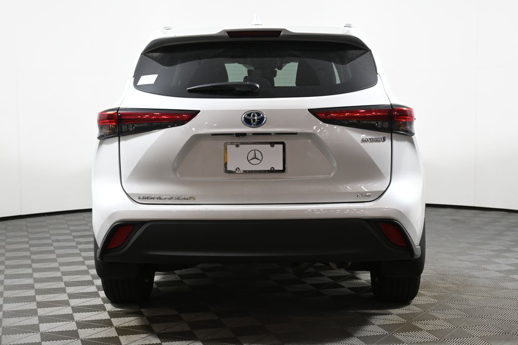 Thumbnail: 2023 Toyota Highlander - 6