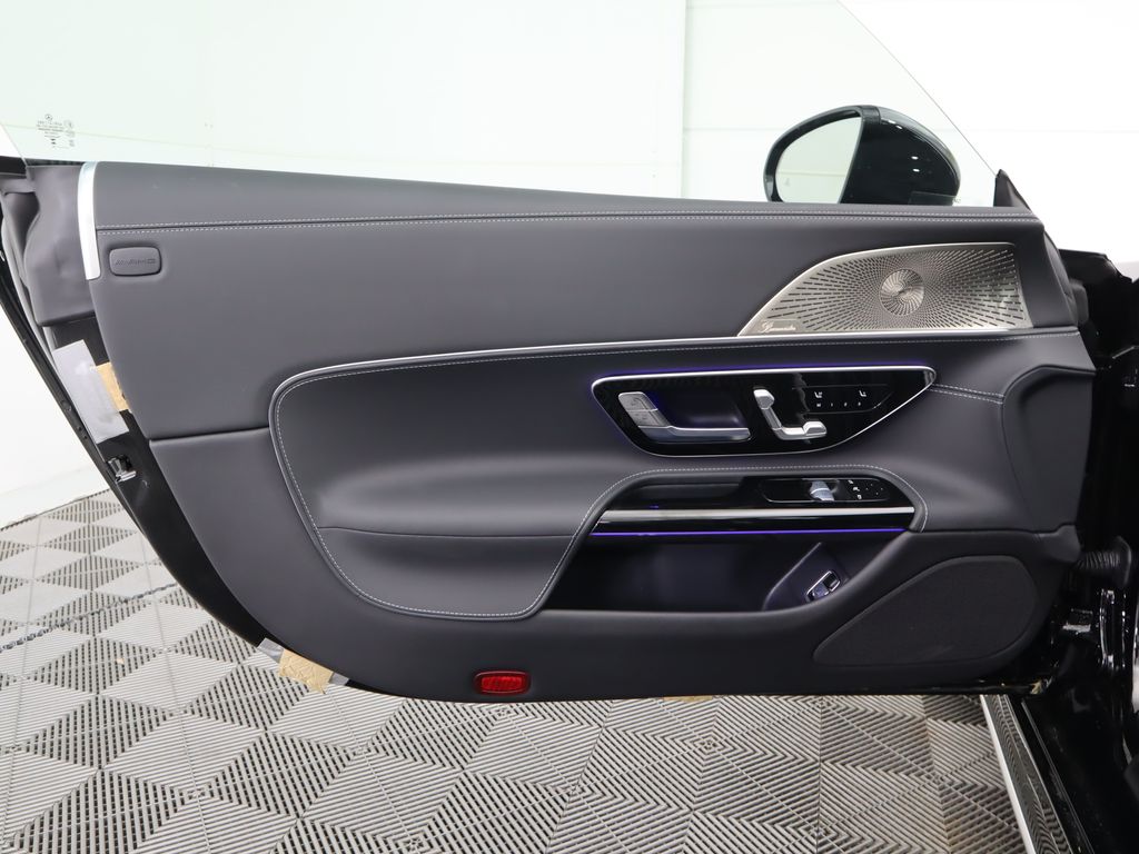 Thumbnail: 2025 Mercedes-Benz AMG GT - 26