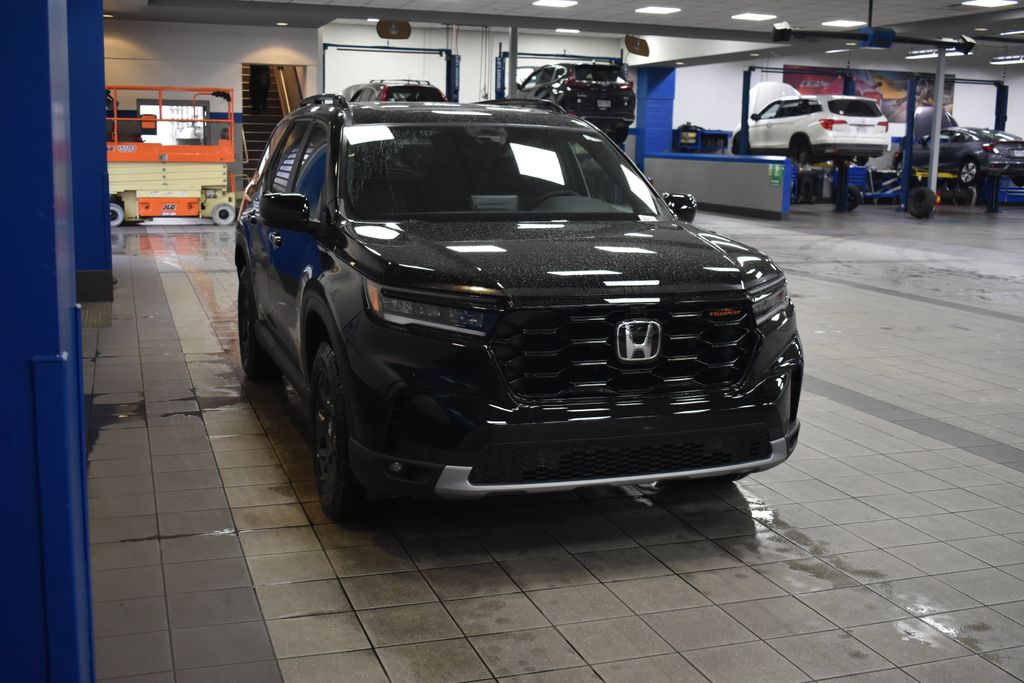 2025 Honda Pilot TrailSport 3