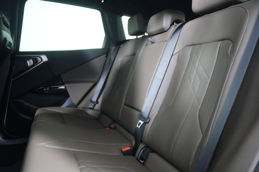 Thumbnail: 2026 BMW X3 - 15