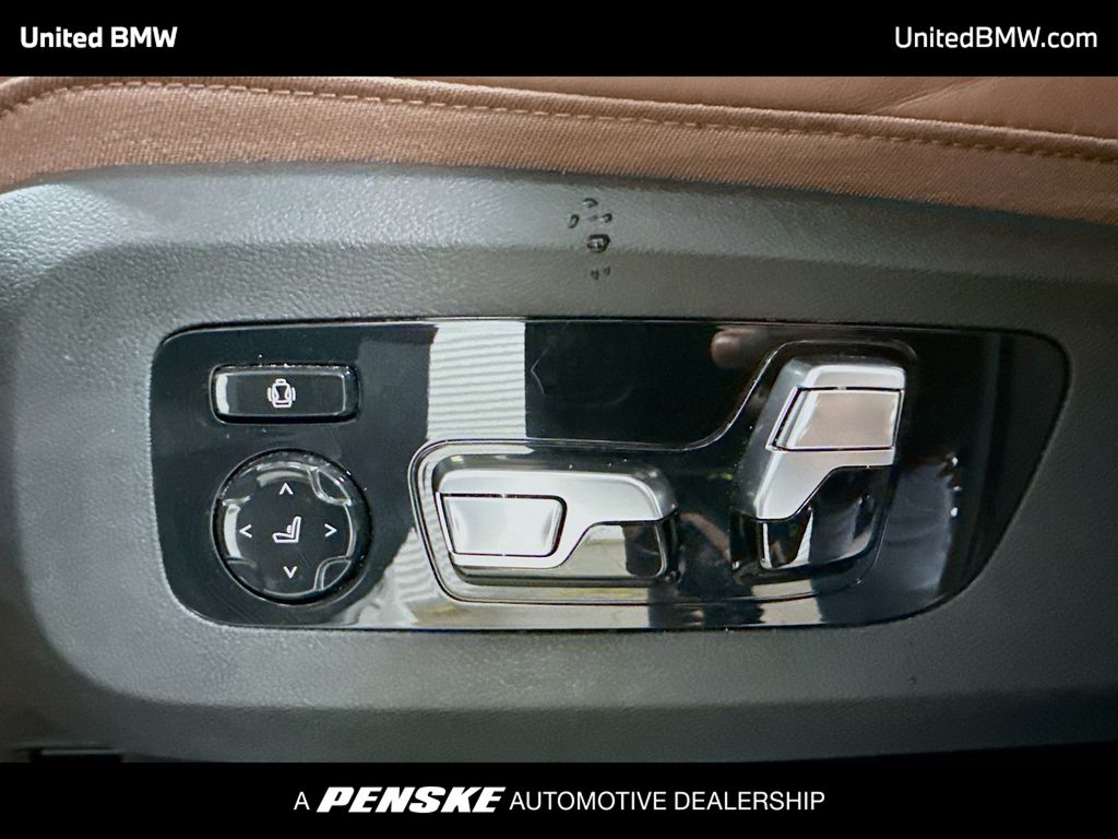 Thumbnail: 2025 BMW X7 - 4