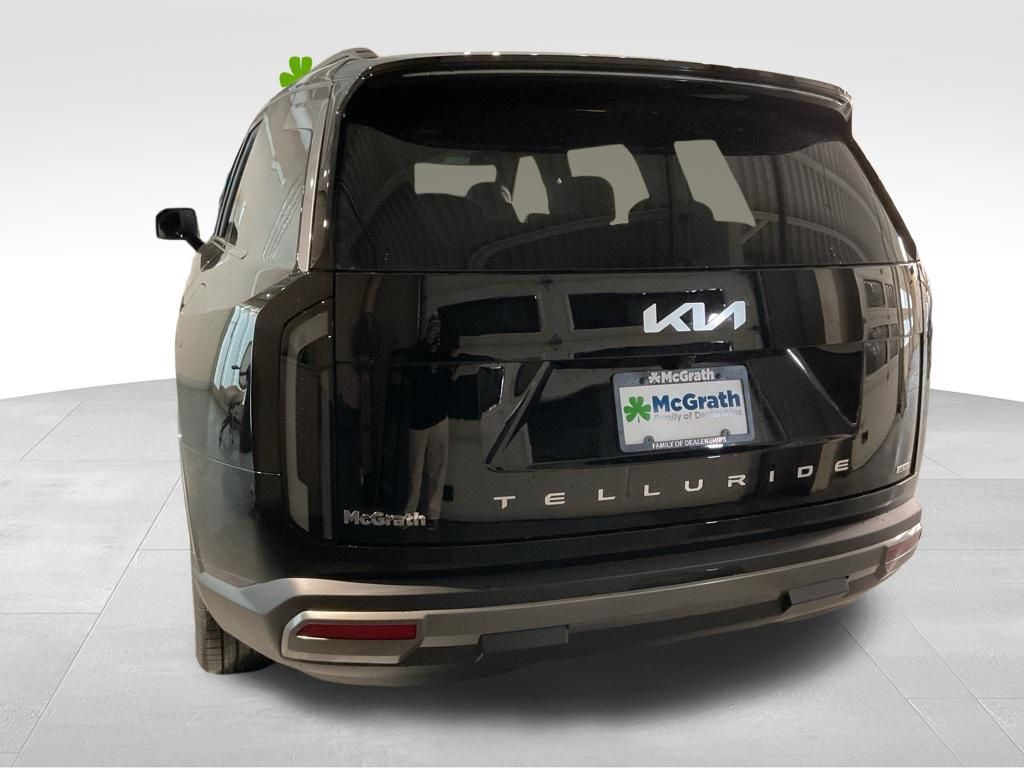 New 2027 Black Kia S image 5