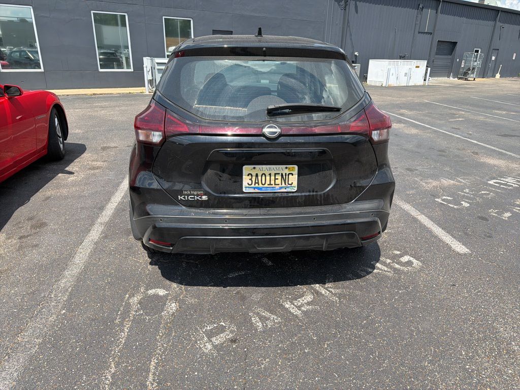 used 2022 Nissan Kicks car