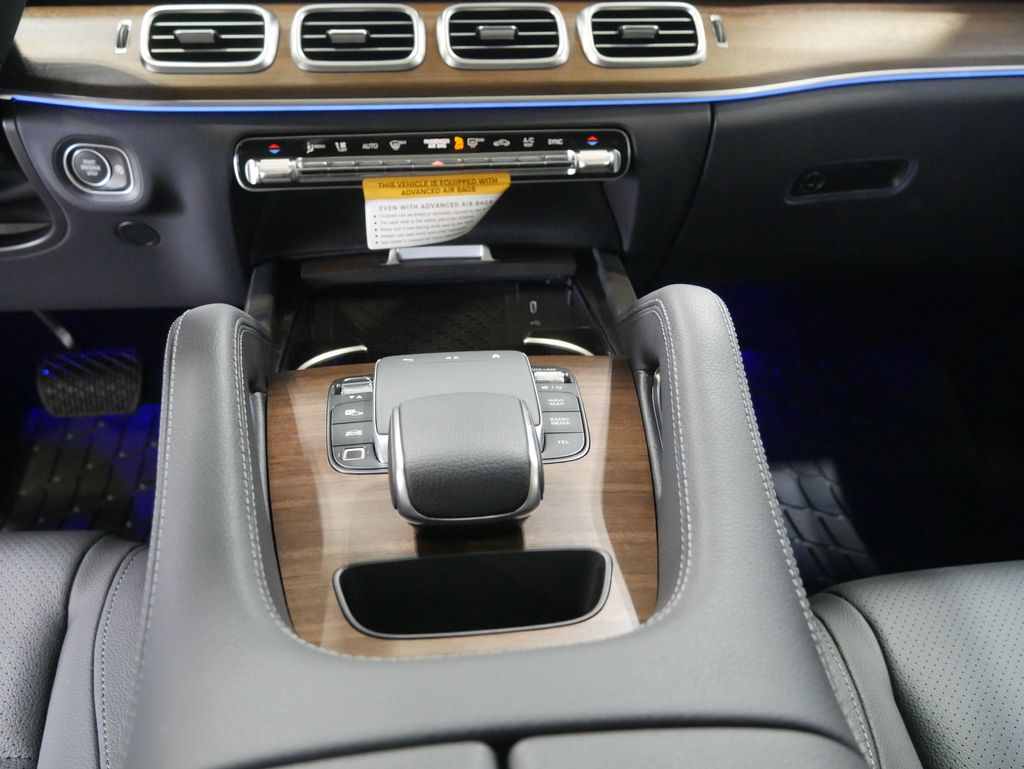 Thumbnail: 2026 Mercedes-Benz GLE - 27