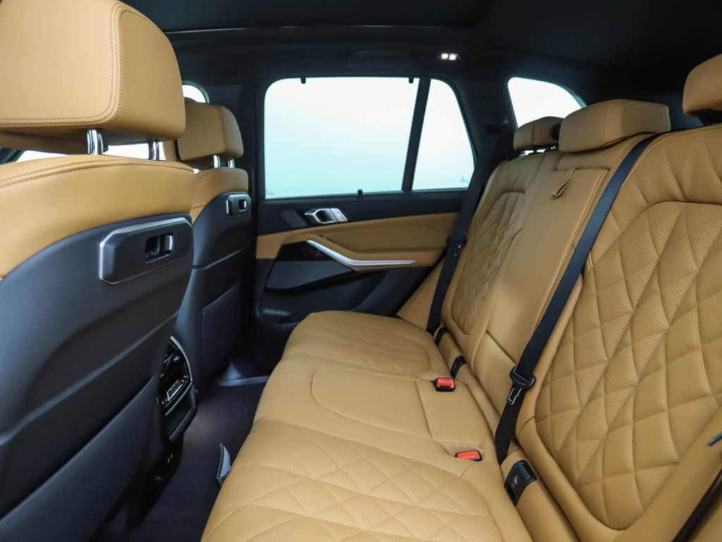 Thumbnail: 2026 BMW X5 - 20