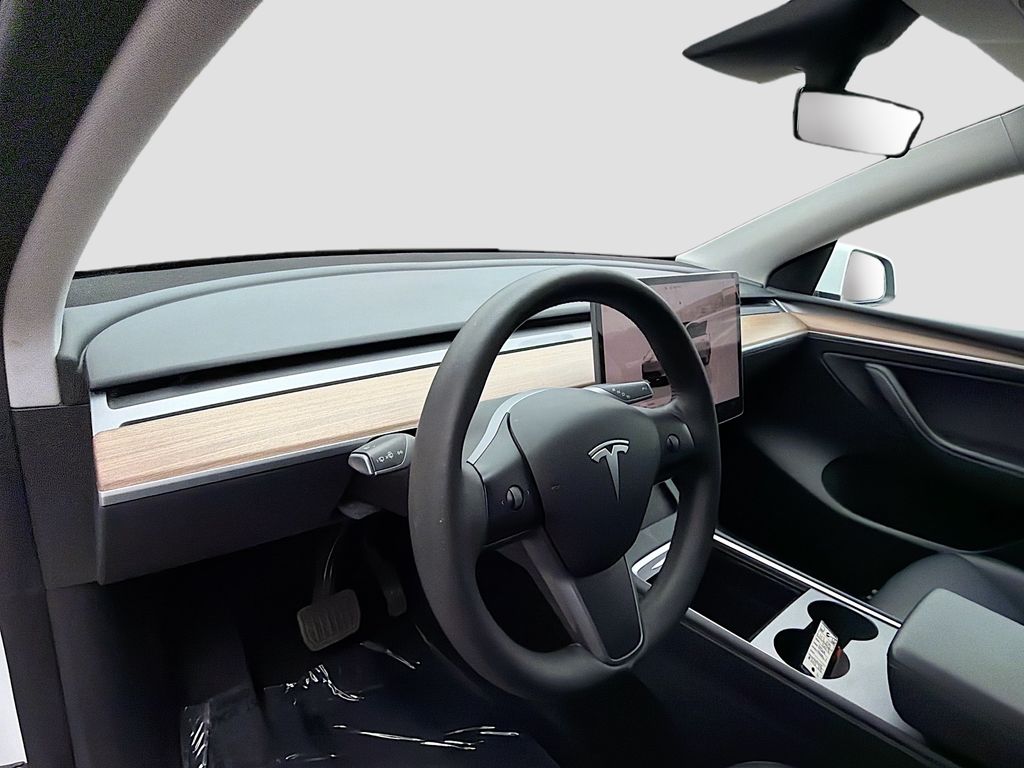 Used 2023 White Tesla Long Range image 9