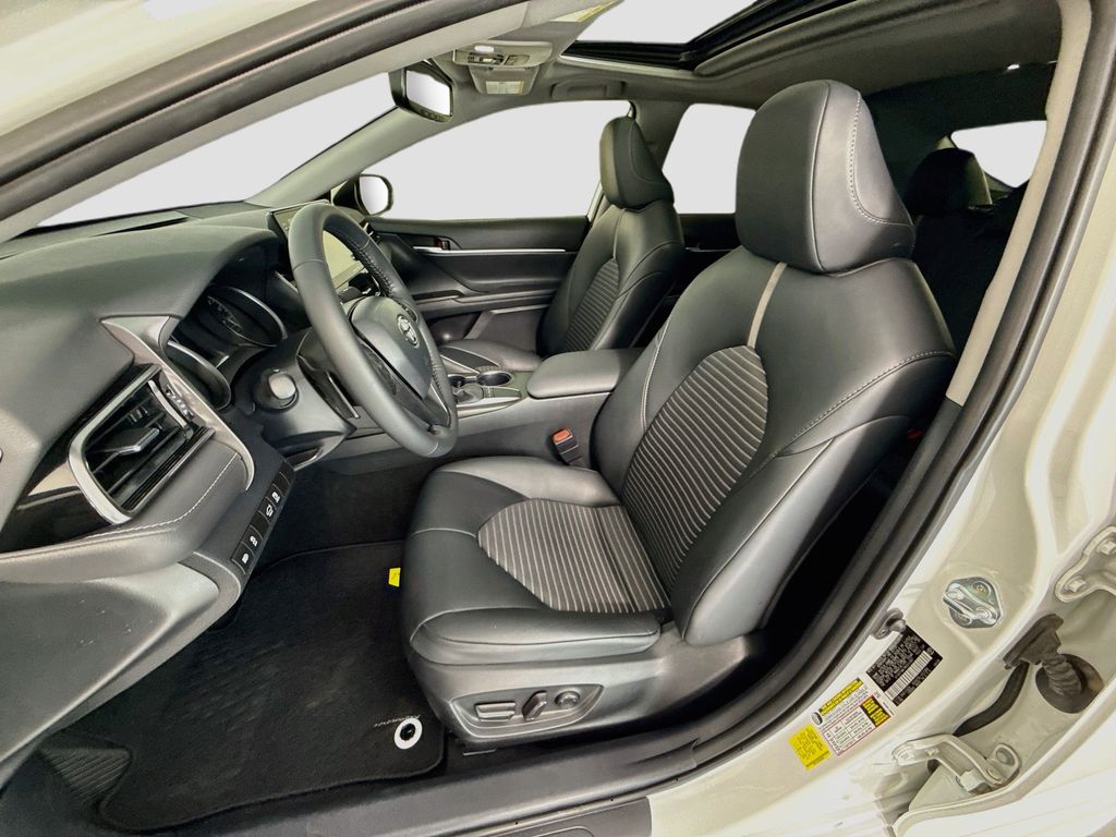Thumbnail: 2024 Toyota Camry - 19