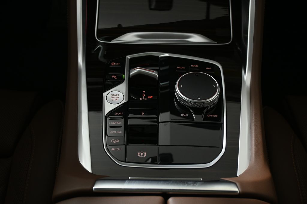 Thumbnail: 2026 BMW X6 - 24