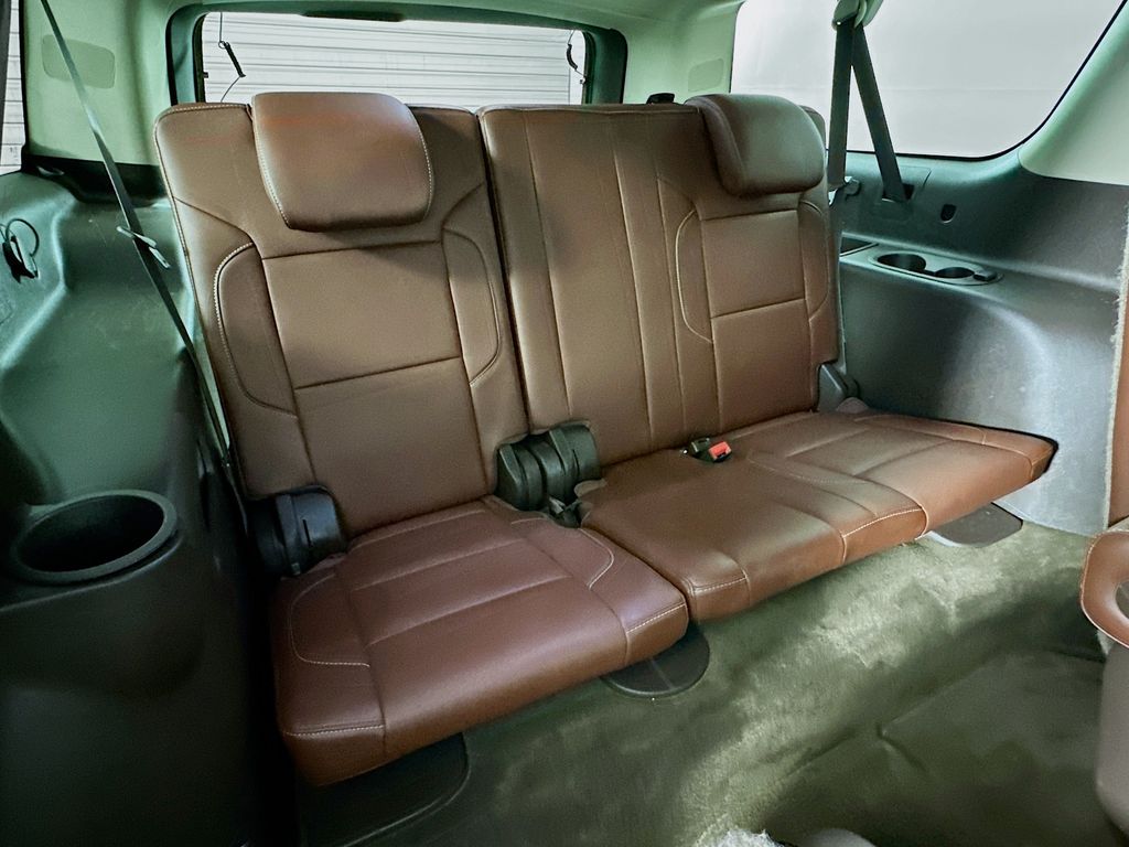 Thumbnail: 2015 Chevrolet Suburban - 30