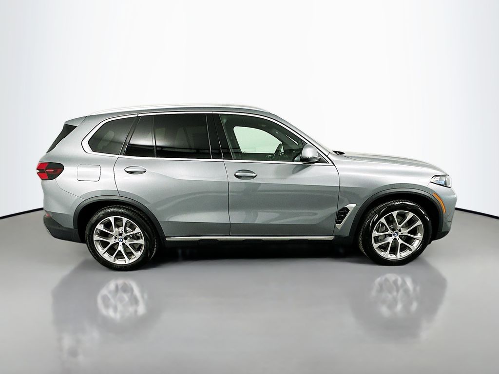 Thumbnail: 2026 BMW X5 - 4