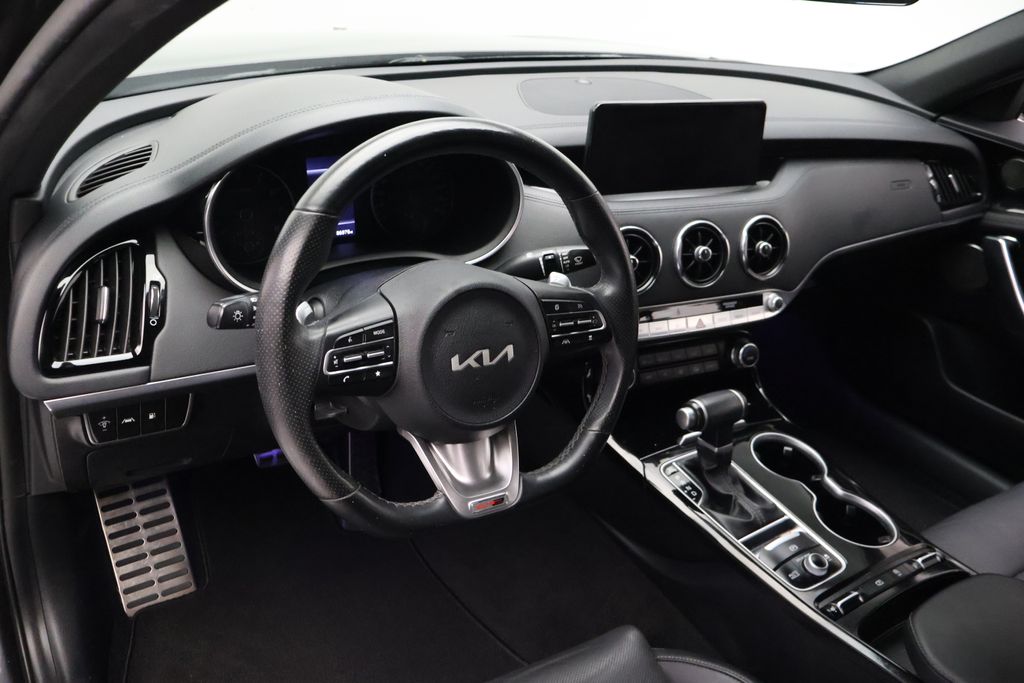 Thumbnail: 2022 Kia Stinger - 15