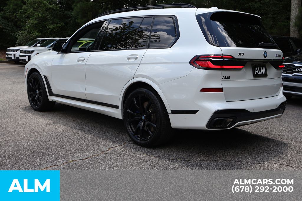 Used 2023 White BMW M60i image 9