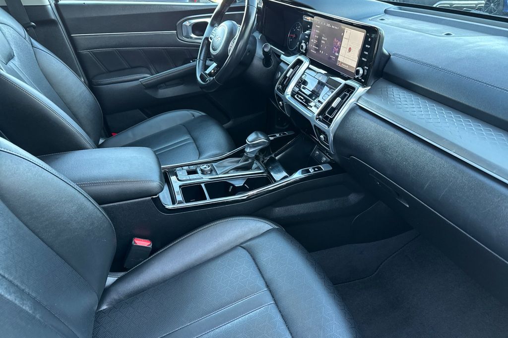 used 2022 Kia Sorento car, priced at $29,914