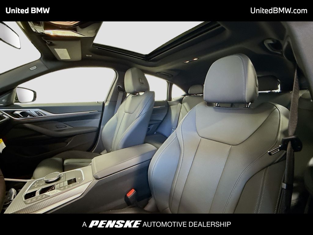 Thumbnail: 2026 BMW 4 Series - 5