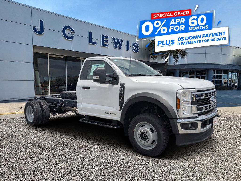 2025 Ford F-550 Chassis XL