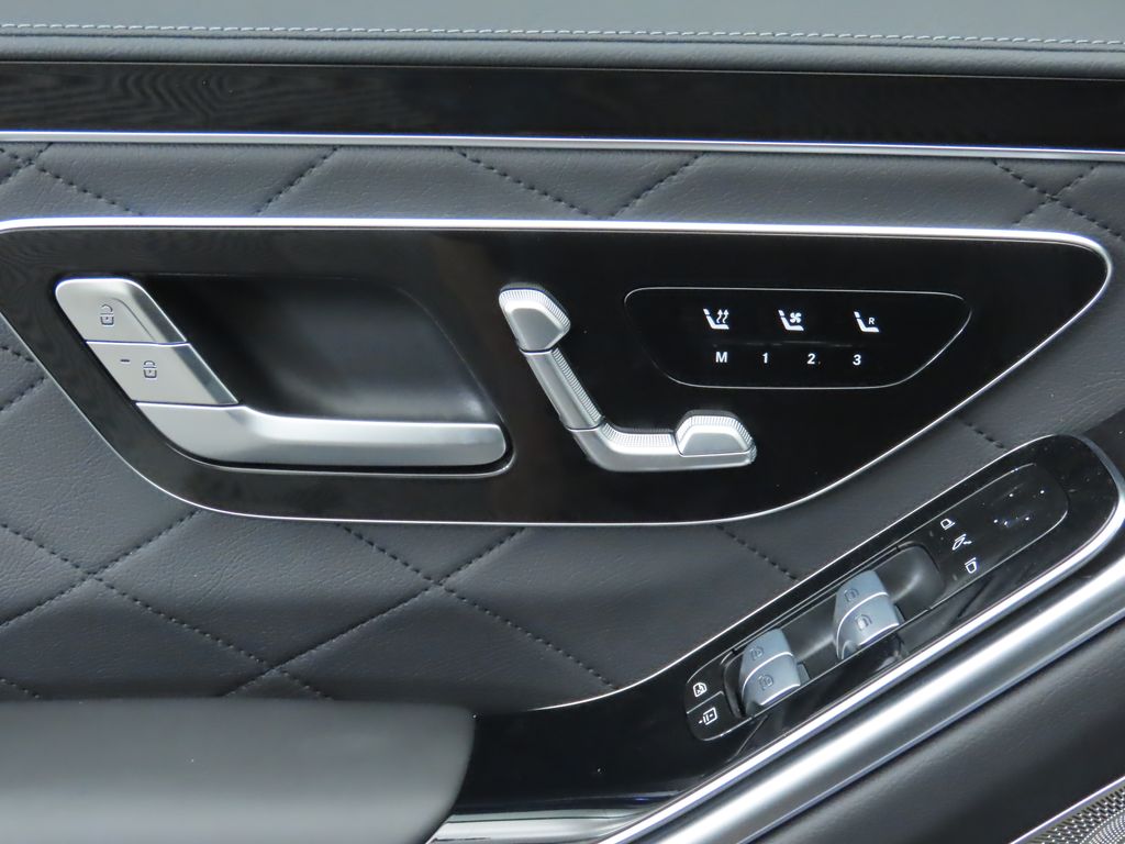 2025 Mercedes-Benz S-Class S 580 24