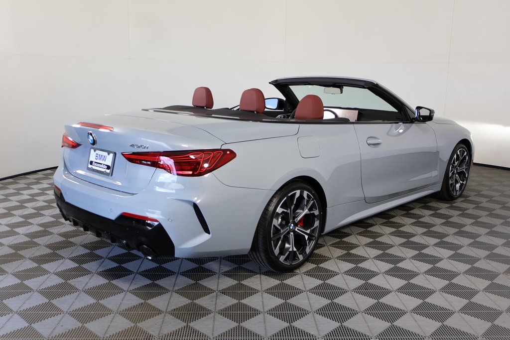 Thumbnail: 2026 BMW 4 Series - 4