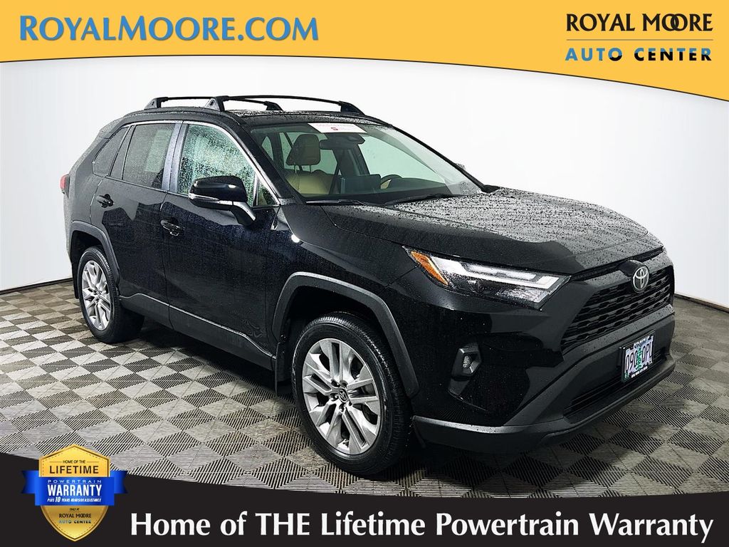 2025 Toyota RAV4 XLE Premium AWD