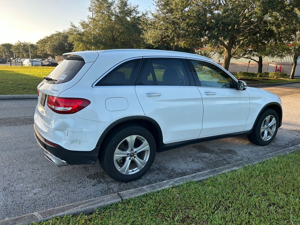 Thumbnail: 2018 Mercedes-Benz GLC - 5