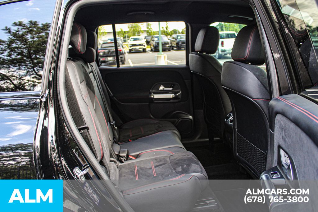 Used 2024 Black Mercedes-Benz GLB 250 image 18
