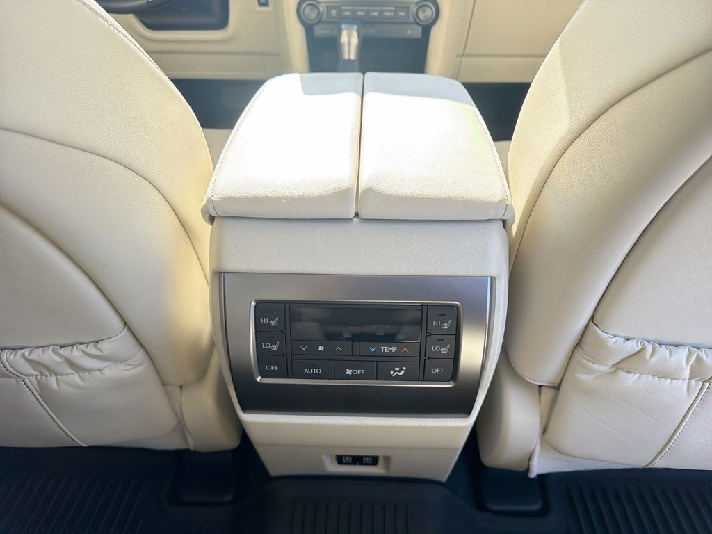 Thumbnail: 2023 Lexus GX - 18