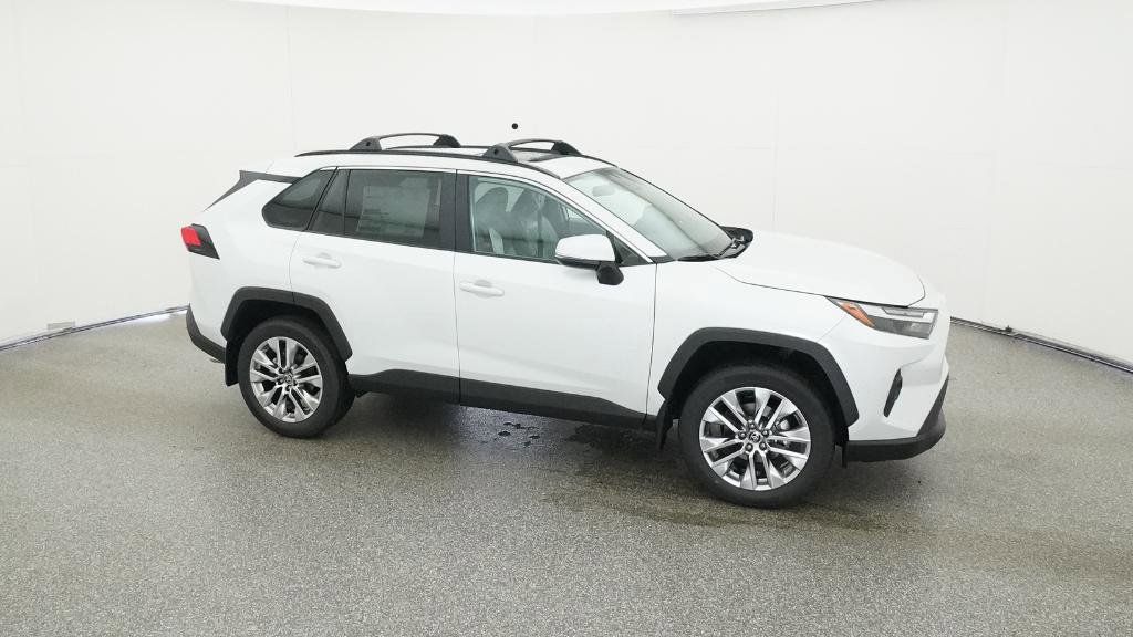 Thumbnail: 2025 Toyota RAV4 - 17