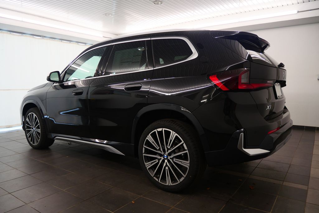 2024 BMW X1 xDrive28i 3