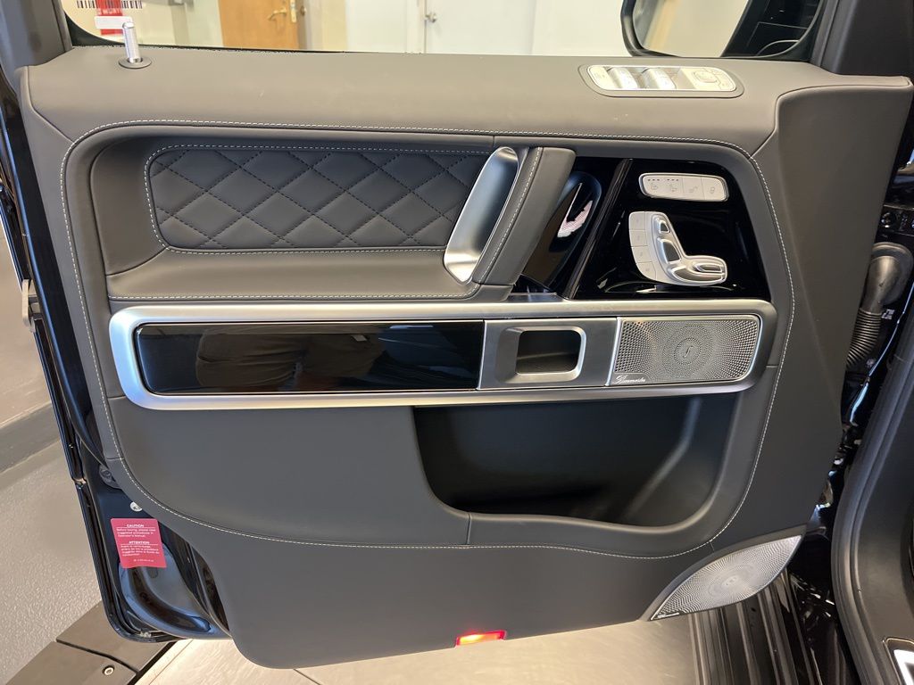 Thumbnail: 2025 Mercedes-Benz G-Class - 11
