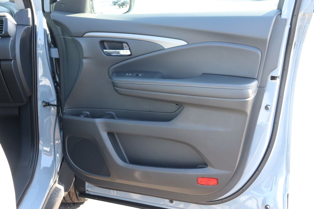 Thumbnail: 2026 Honda Ridgeline - 18