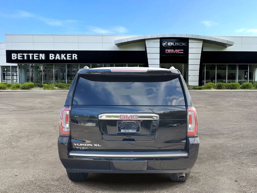 2016 GMC Yukon XL Denali 6